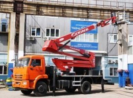 Фото монтажа рекламы с автовышки в Тольятти