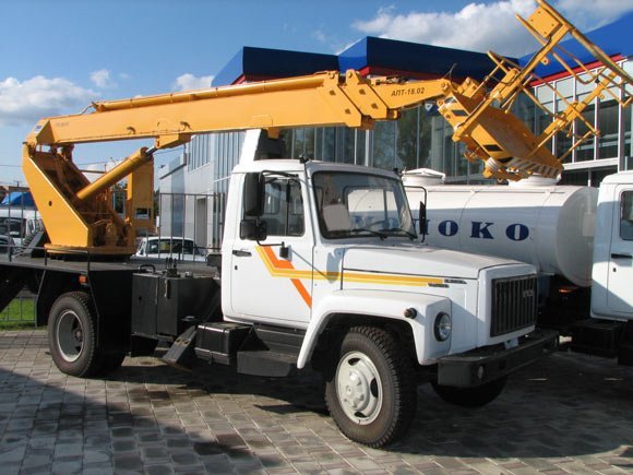 Автовышка АГП-18 аренда в Тольятти  АвтовышкаПрофи