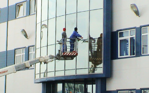 фото остекление окон с автовышки